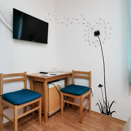 Guest House Il Giardino Duplancic Split Buitenkant foto
