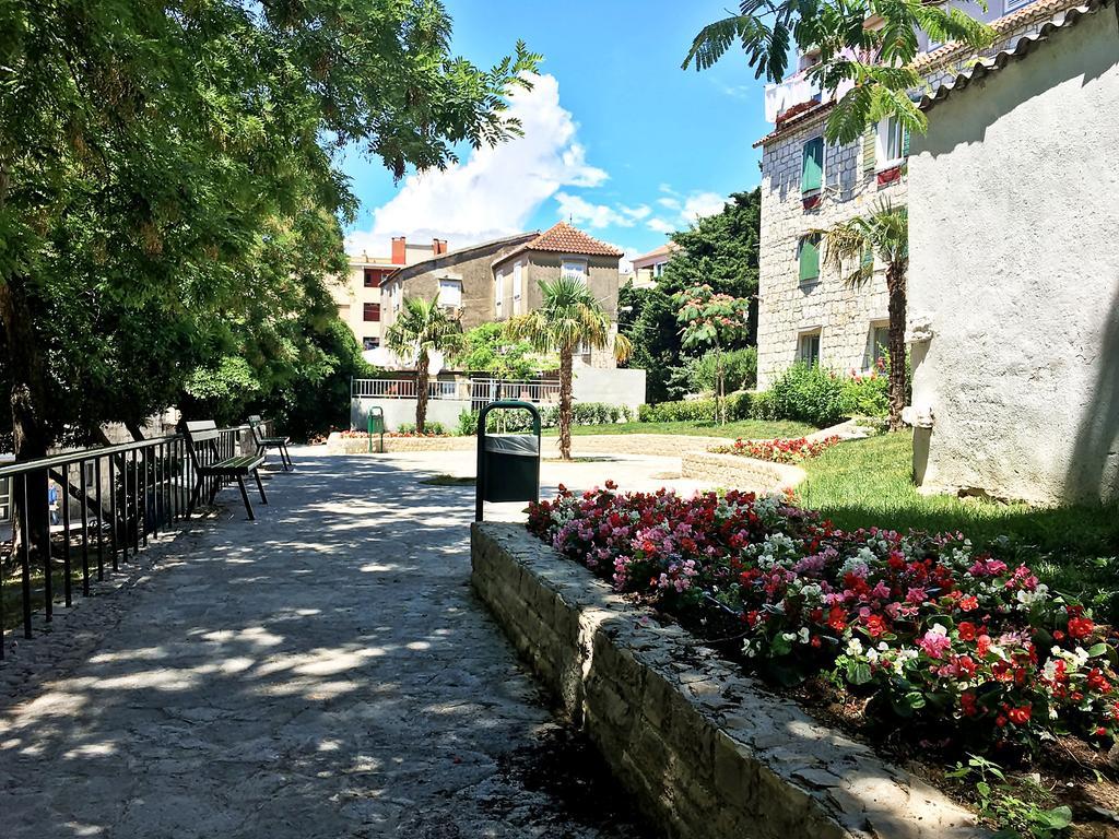 Guest House Il Giardino Duplancic Split Buitenkant foto